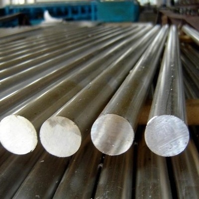 Barras redondas de acero inoxidable caliente laminadas / laminadas en frío ISO9001 AISI ASTM 301 303 304